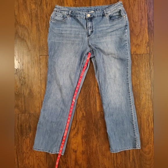 CJ Banks Jeans Women's Size 18W Blue Boot Cut - Picture 3 of 6